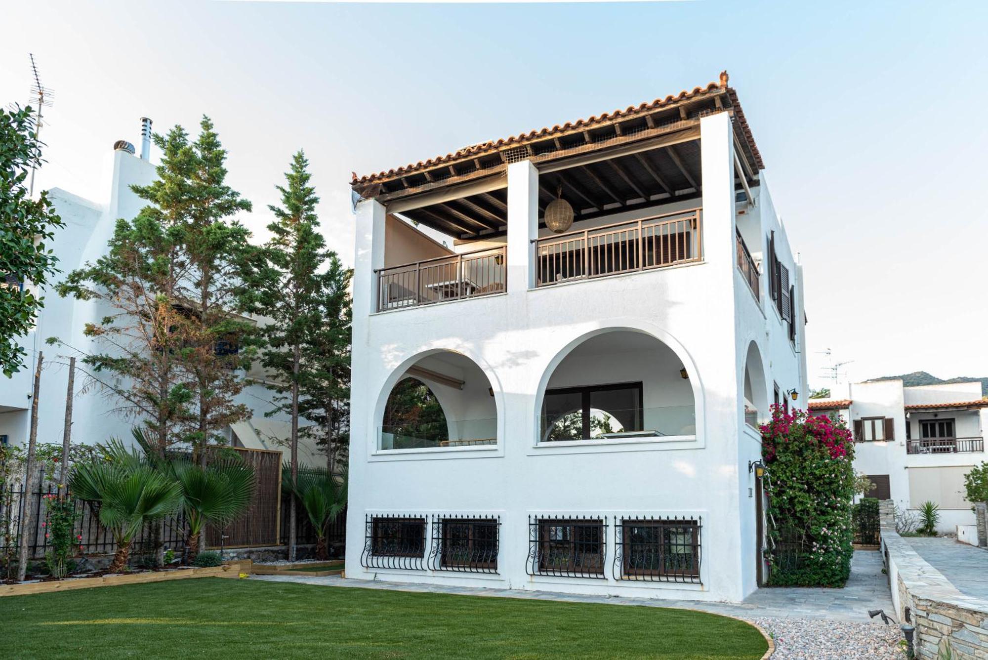 Alkis Guest House By Aegiankazarte Kapotidhes Luaran gambar