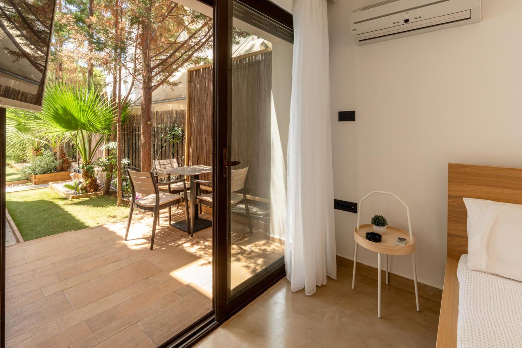 Alkis Guest House By Aegiankazarte Kapotidhes Luaran gambar